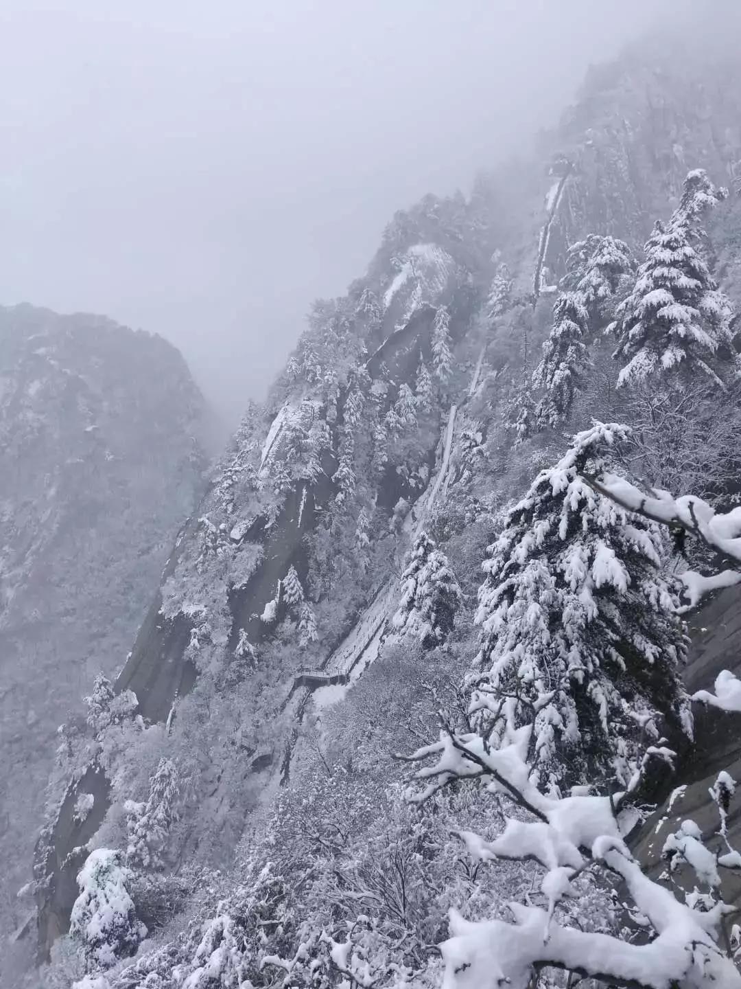 华山游记精选,华山游记风雪夜