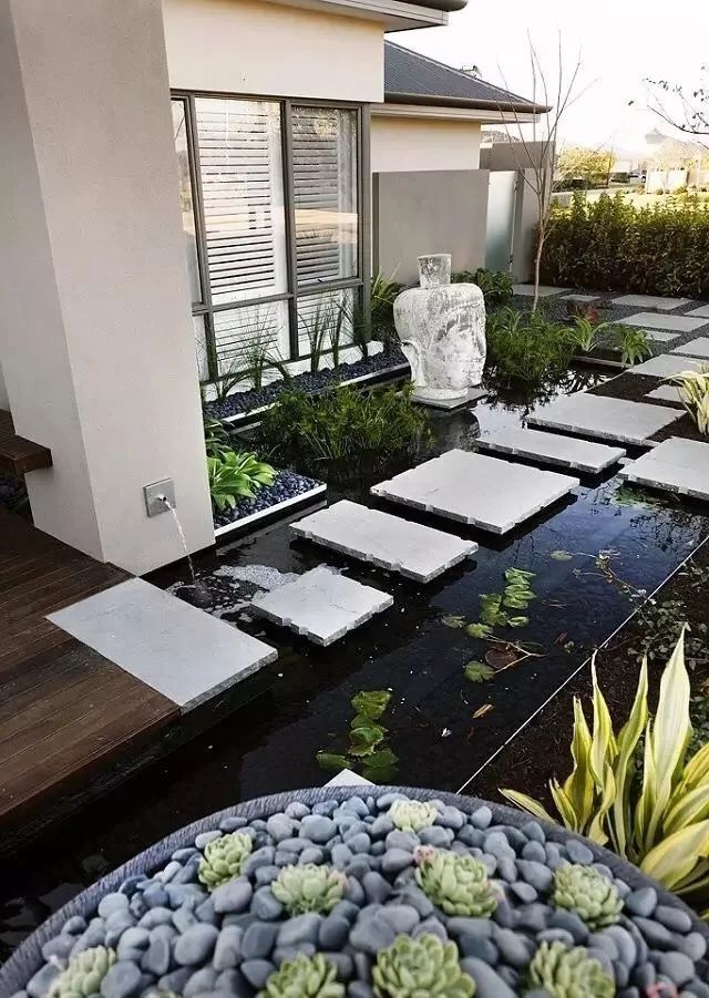 中徽绿管家:园林敛新意,汀步盎生花