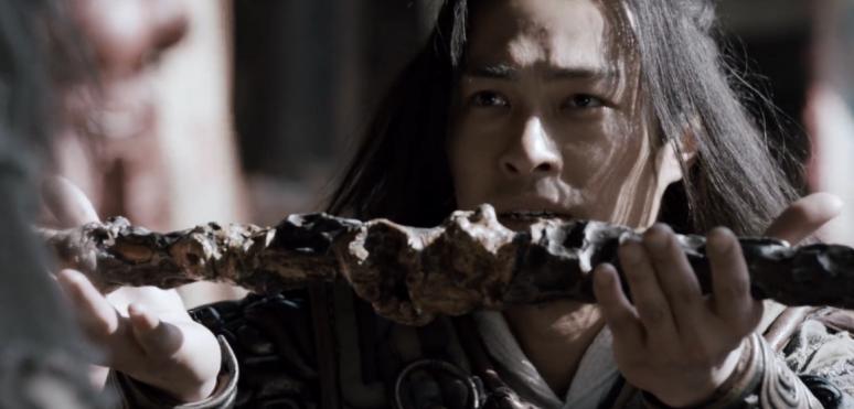 袭胸,下跪,尿裤子,新版《天龙八部》还能再恶心点吗?