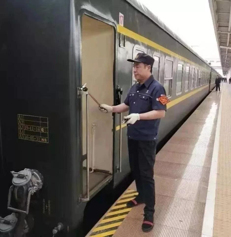 2020年鼠年祝福语四字带鼠字,鼠年送给属鼠祝福语