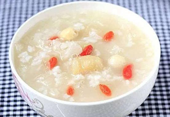 宝宝易上火食谱,宝宝添加辅食上火怎么回事