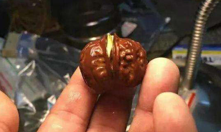 开口笑核桃是拼接的吗,原色元宝开口笑核桃