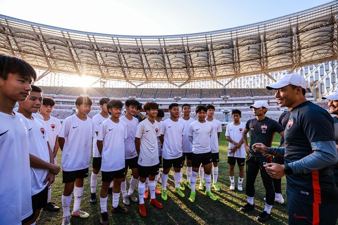 比肩梅罗的中国球员,比肩梅西的中国球员