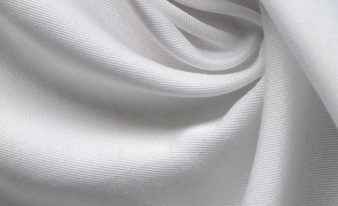 衣服有标签没标明成分,为什么衣服标签上不写材质