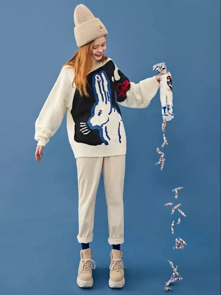 新的脑白金广告,洗脑广告鼻祖脑白金跨界出潮服