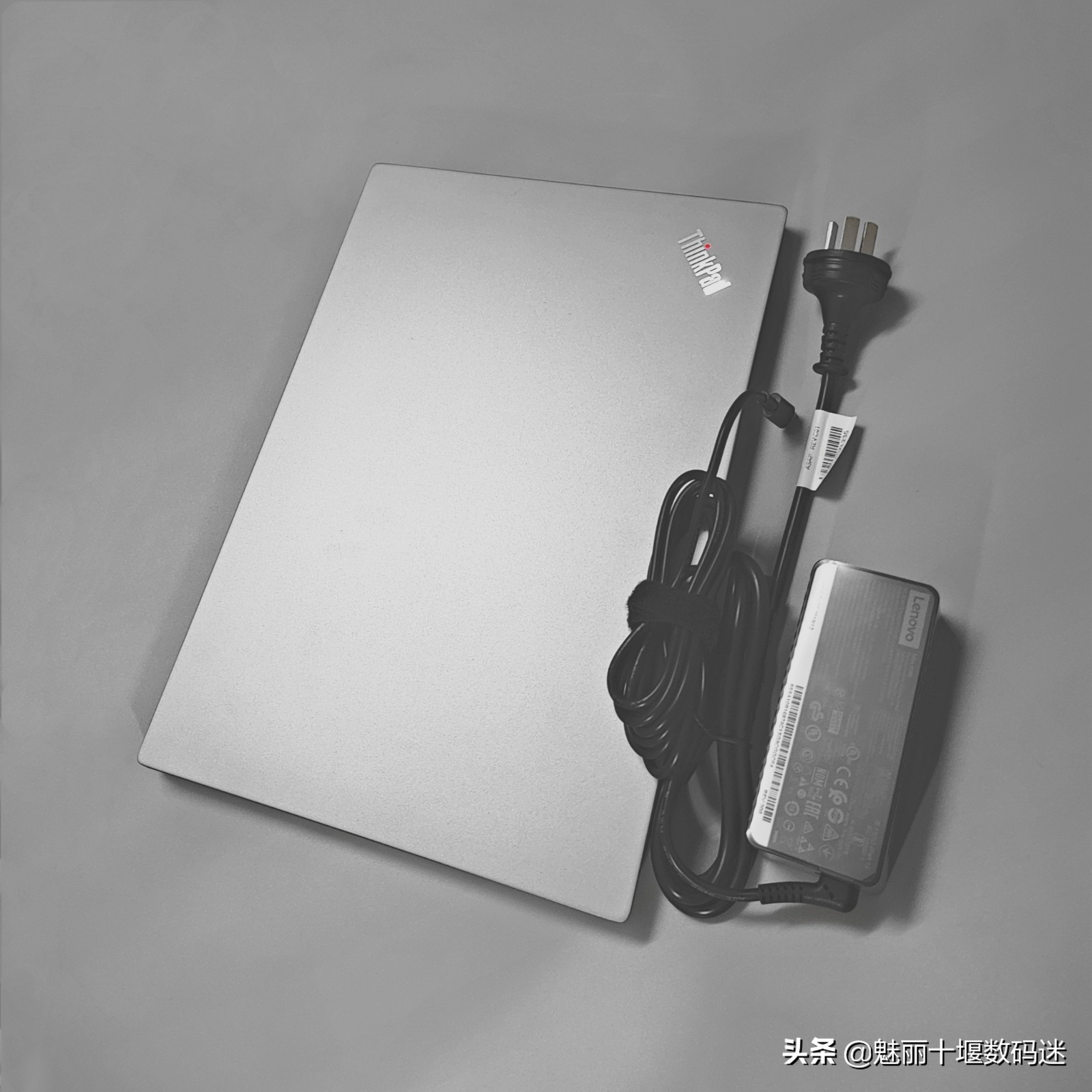thinkpads22016款评测,升级版的thinkpad2020s2值得买么