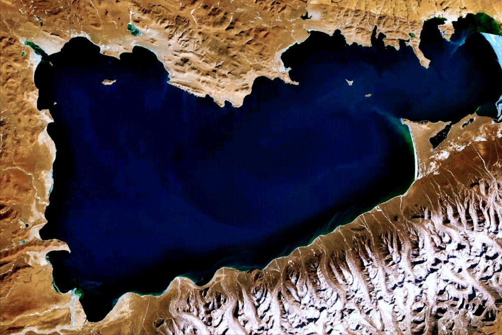 纳木错的“不动产”:年产3000吨鱼,青海湖成“前车之鉴”?