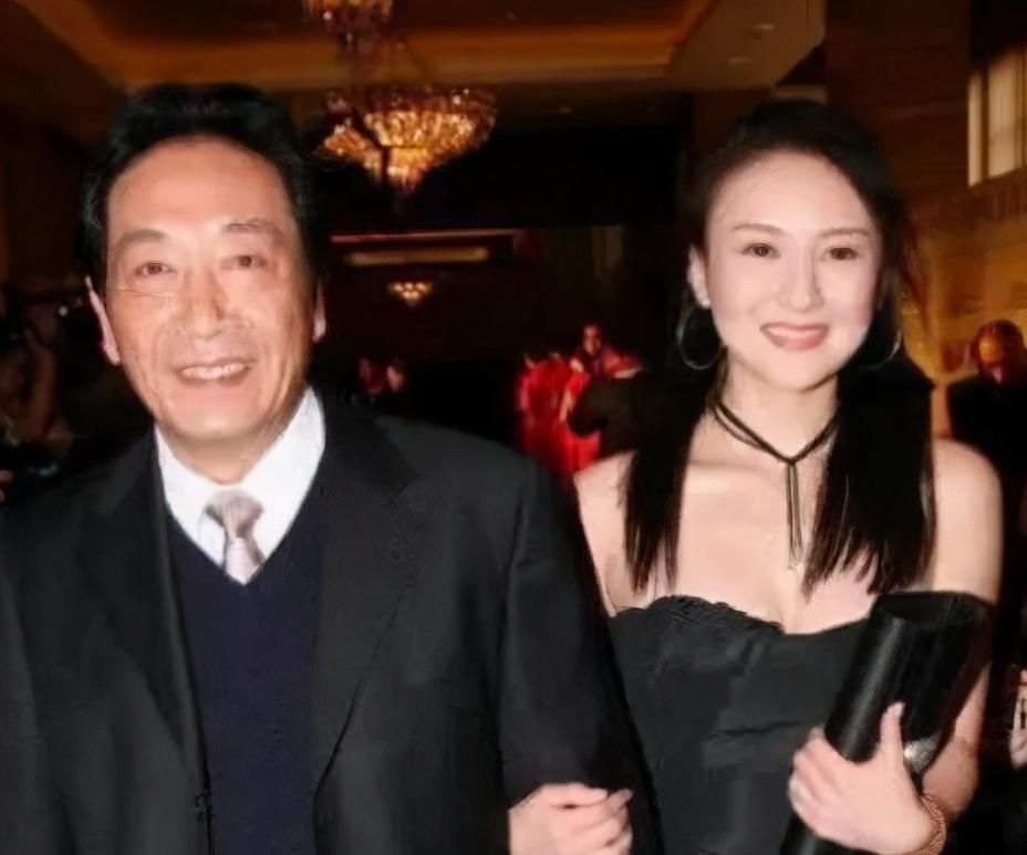 嫁给富豪的7个女星,嫁给72岁富豪的女星