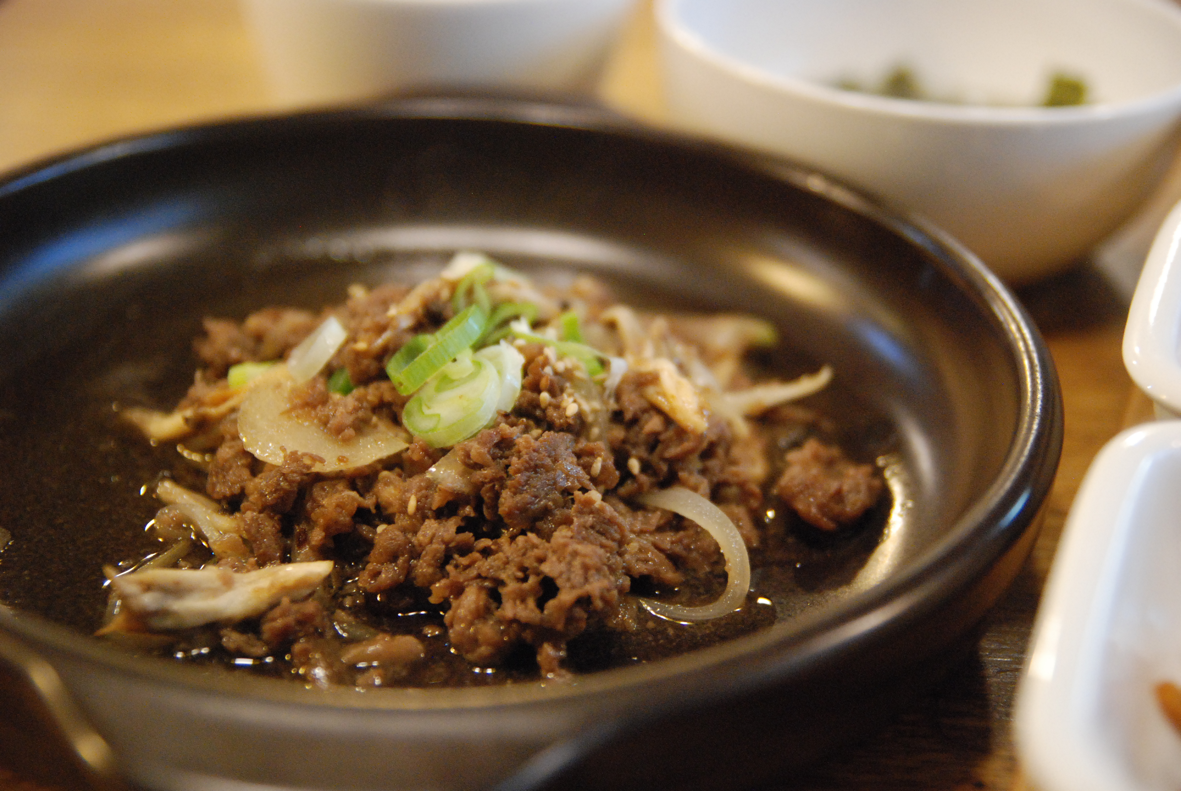 韩国紫菜包饭年糕,韩国美食一条街紫菜饭