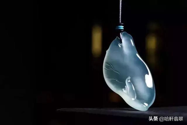 如何轻松分辨翡翠中的“小鲜肉”和“老腊肉”？