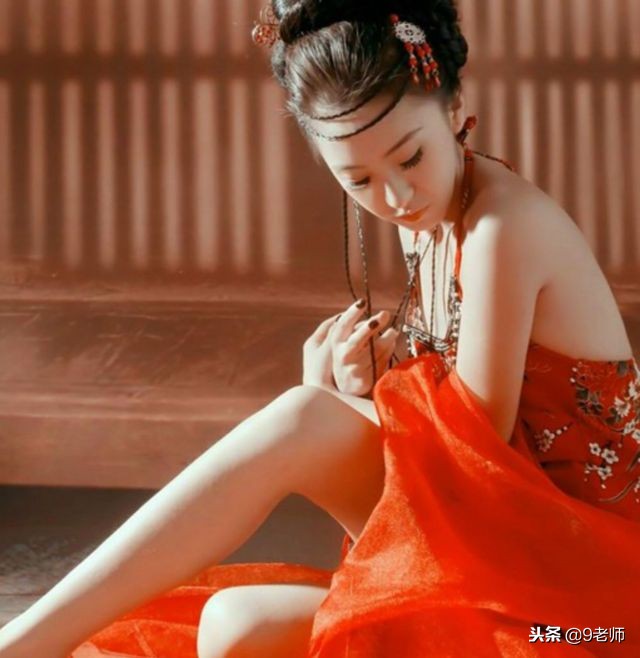 古代女人睡衣是肚兜,那她们穿*裤内**吗?