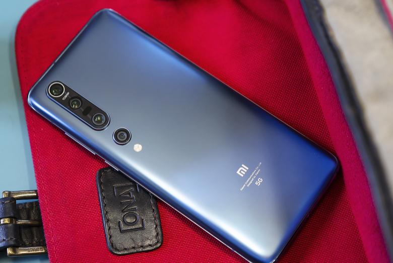 小米10发布会雷军说小米6钉子户,小米雷军回应荣耀高管喊话