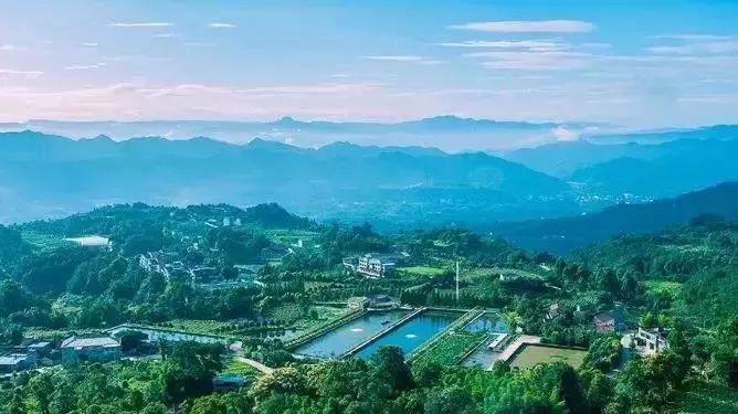 假期到处堵,周末双休哪里旅游堵