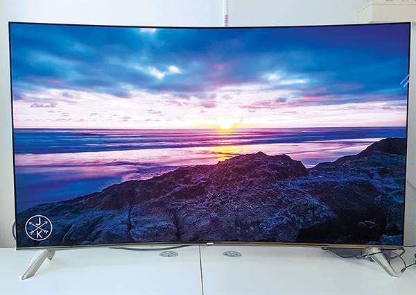 买电视买平面的好还是买曲面的好,电视买曲面还是平面好