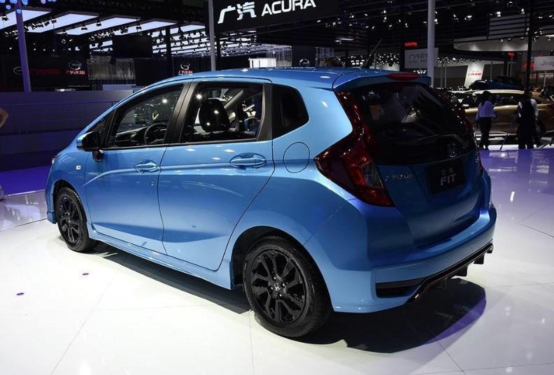 新款polo好还是新款飞度好,飞度polo最新款