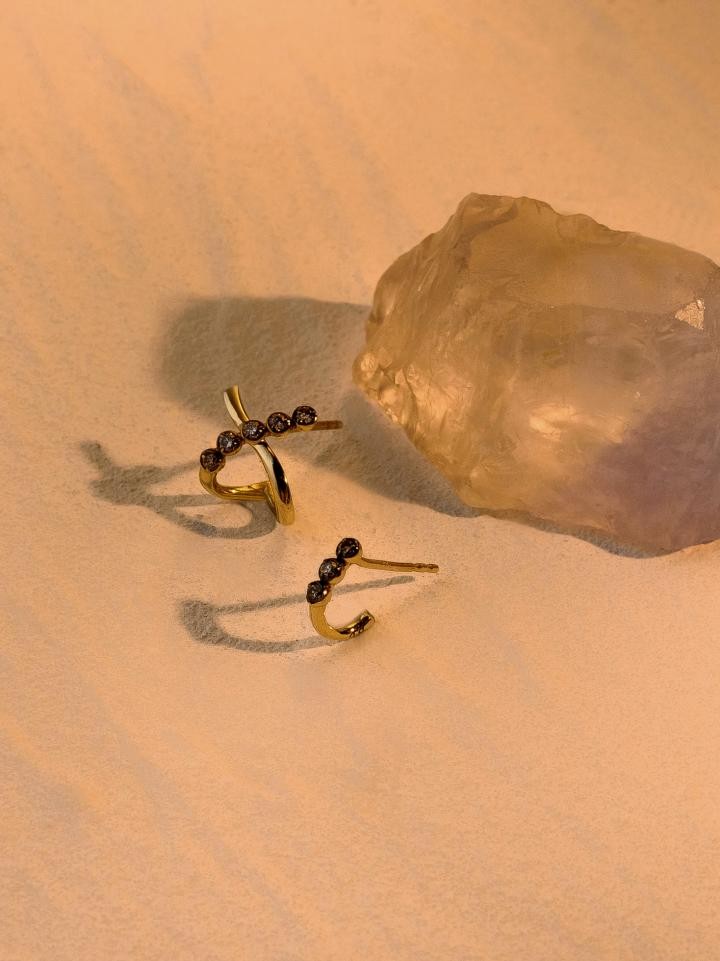 秋天最容易带火的“梦巴黎”,藏不住的法式高级金色魅力