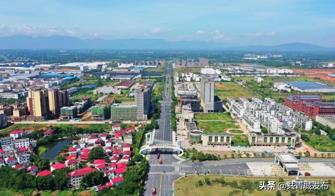 有一种蓝叫火焰蓝朗诵,有一种蓝叫海蓝