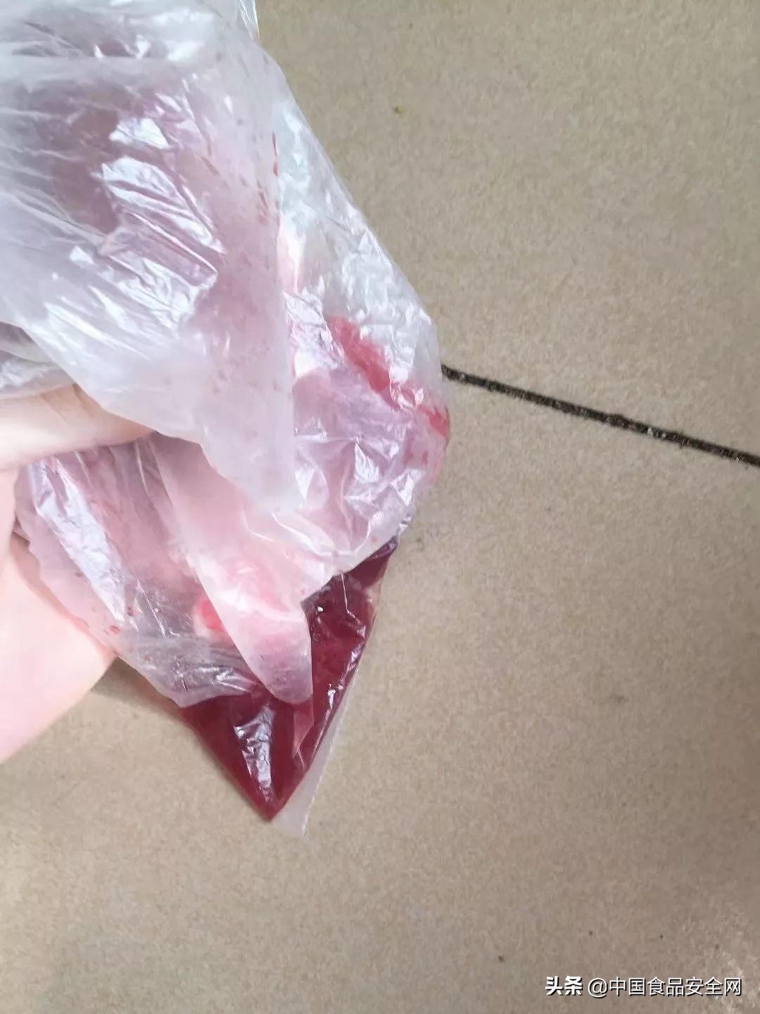 商家出售注水肉怎么赔,买到注水牛肉该如何赔偿消费者