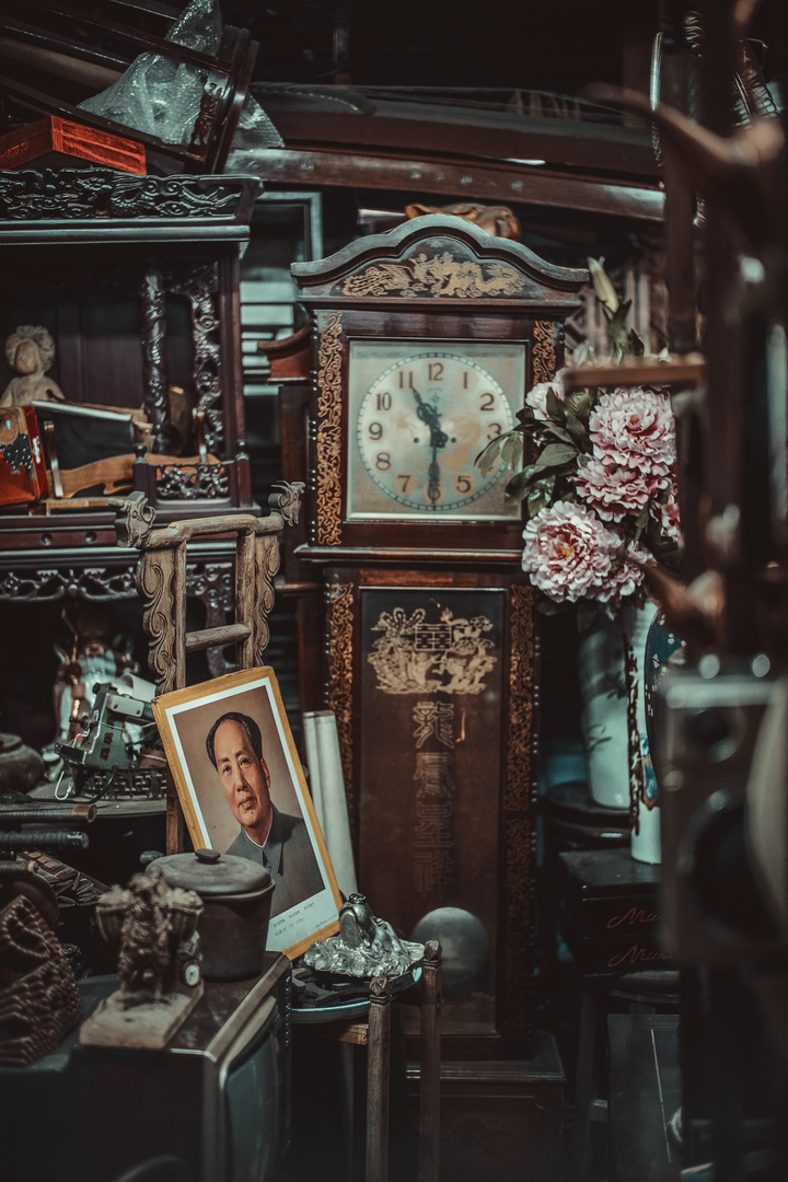 亮佳鸿华二手市场属于成都哪个区,亮佳鸿华二手市场在三环路外吗