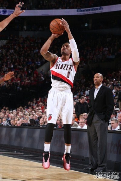 利拉德怎么玩,撕裂之城波特兰