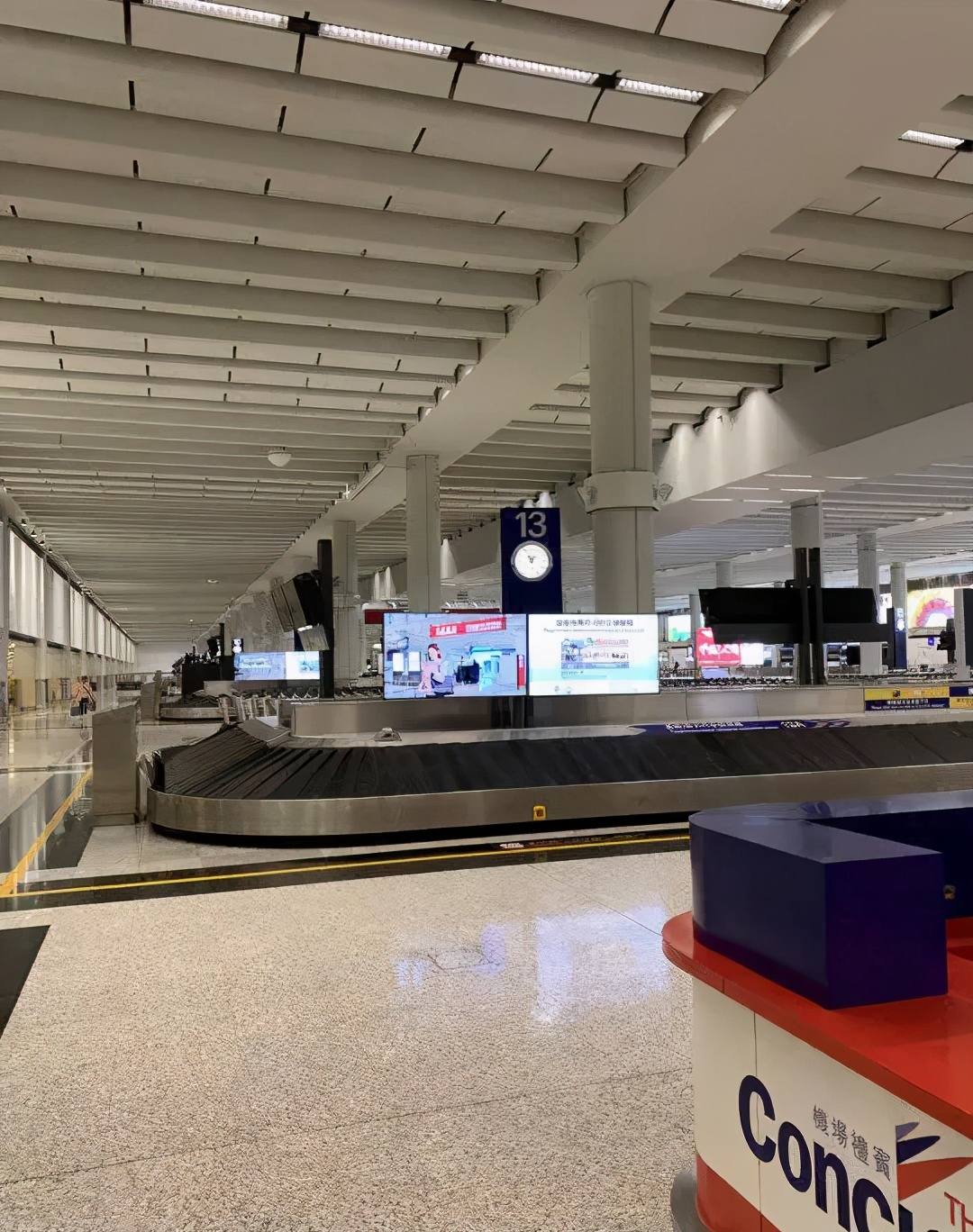 从来没见过如此冷清现场,从没见过如此空荡荡的长沙