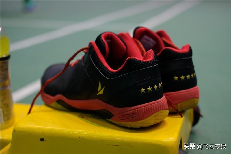 入门羽毛球鞋测评,羽毛球鞋排行榜前十名中羽