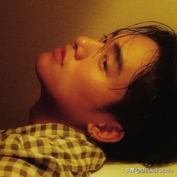 浪漫玫瑰男生头像,男生玫瑰浪漫头像