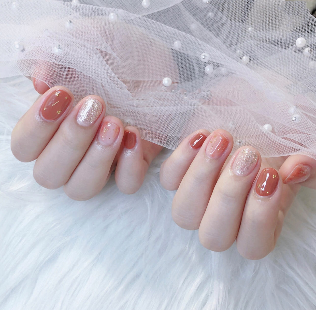 超简单美甲晕染教程,简单又好看的单色美甲教程