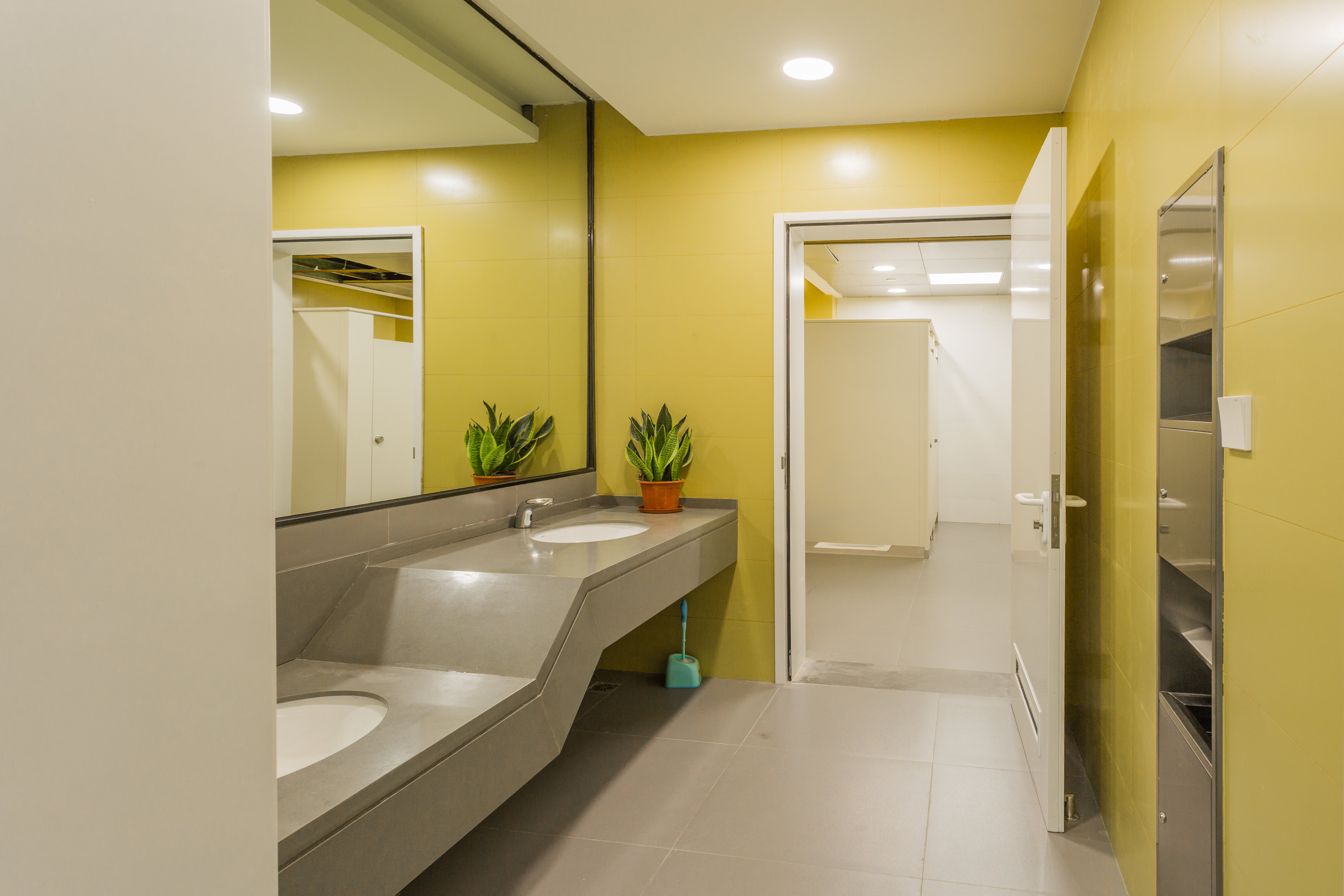 厦门弘爱医院院长,弘爱医院架构