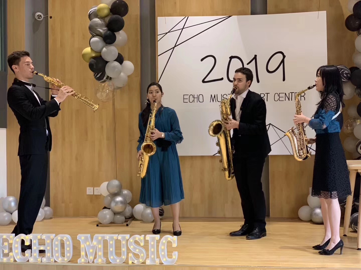 世界顶级的萨克斯合奏,国际萨克斯演出视频