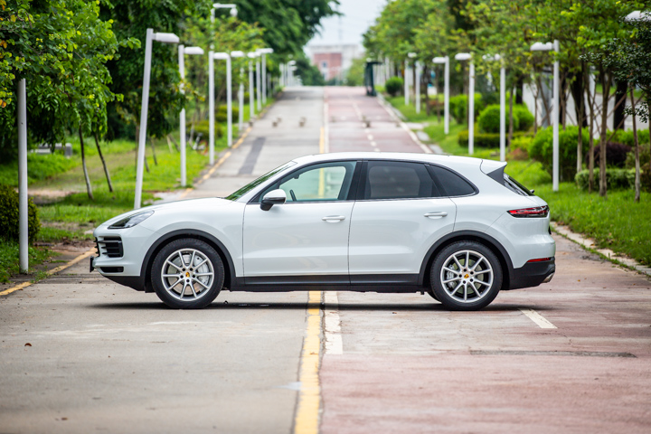 最好卖的百万级suv,中国最值得买的小型suv