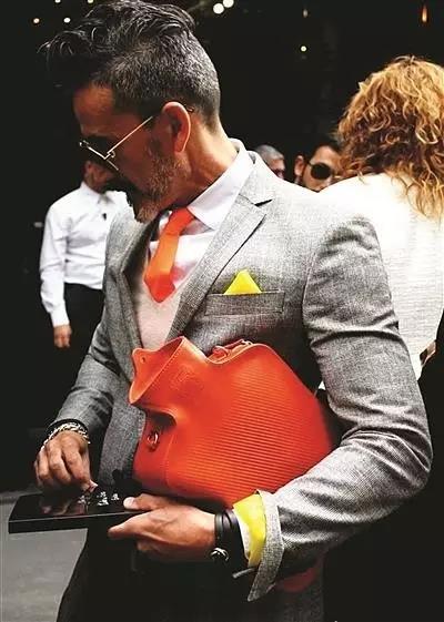 外国人的时尚之路 (外国人那些匪夷所思的时尚)