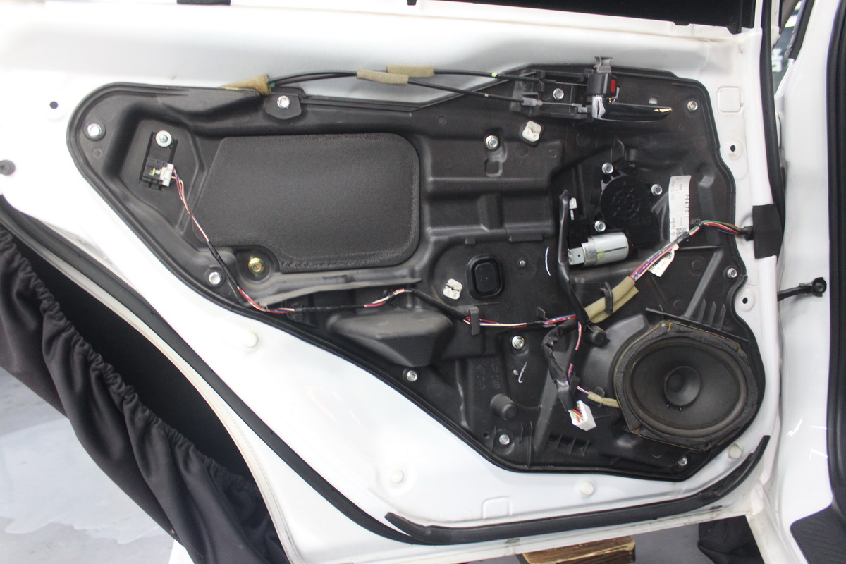 一套jbl原车车载音响多少钱,整套jbl音响