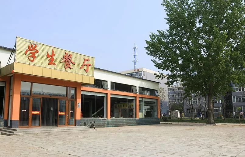 如何选一个靠谱的化妆培训机构,一篇文章带你认识在线课堂