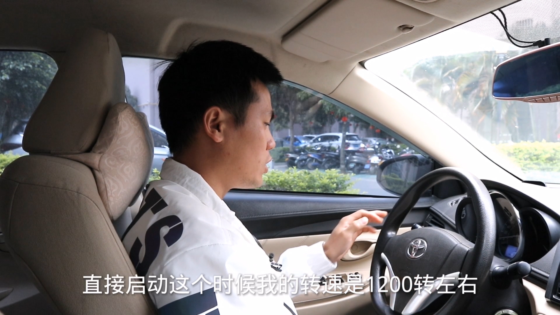 原地热车1分钟,冬季原地热车的正确方法