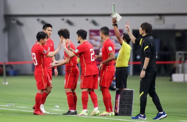 国足失利与李铁的战术有多少联系,国足青年队惨败巴西