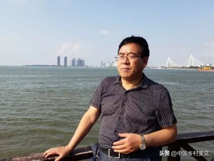 说起我的最爱，当然是家乡的泉水