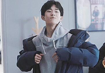 易烊千玺同款极米newz6x投影仪,易烊千玺神级卡点