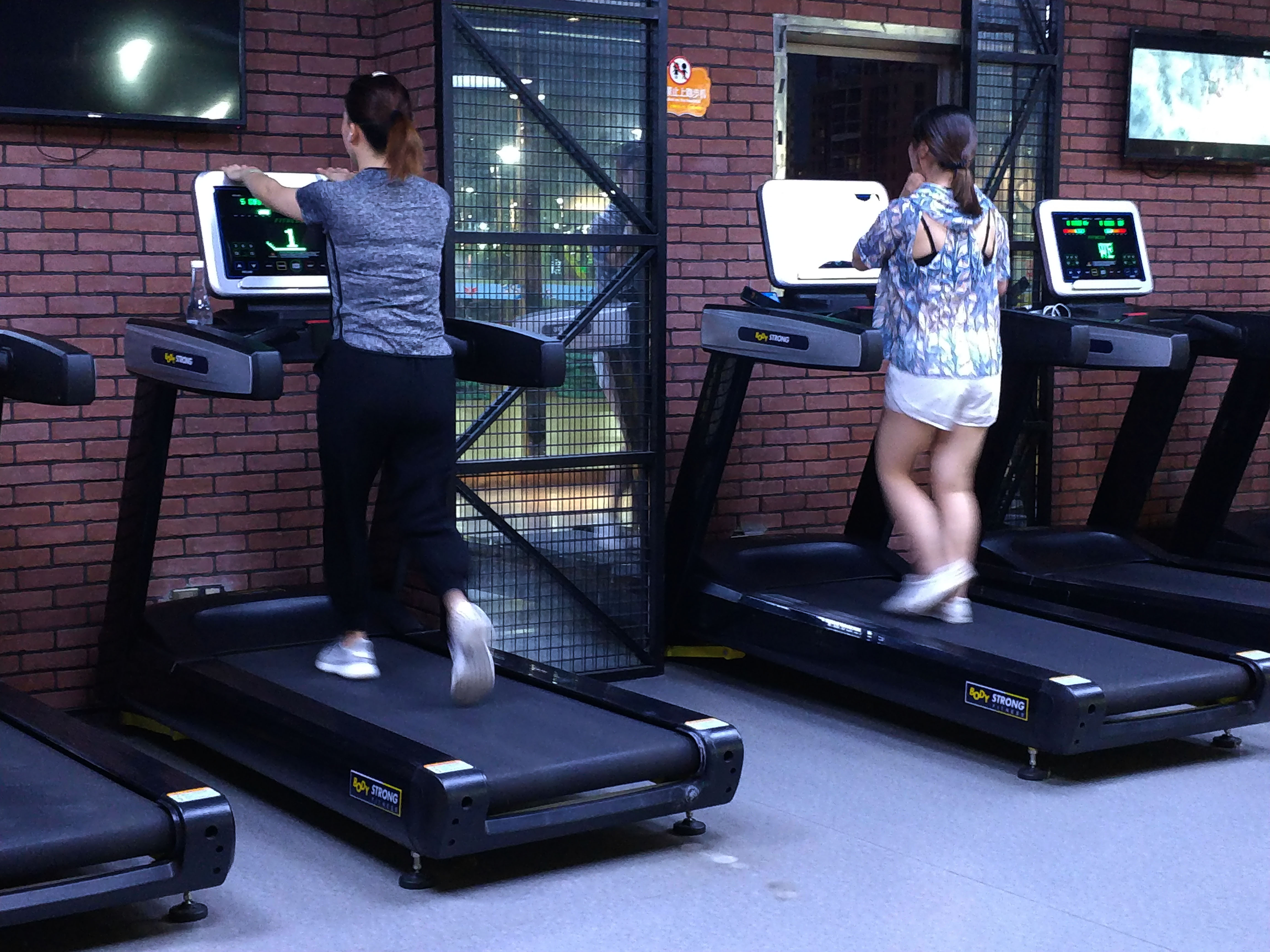 赤兔pro跑步机怎么加油,赤兔跑步机pro免加油