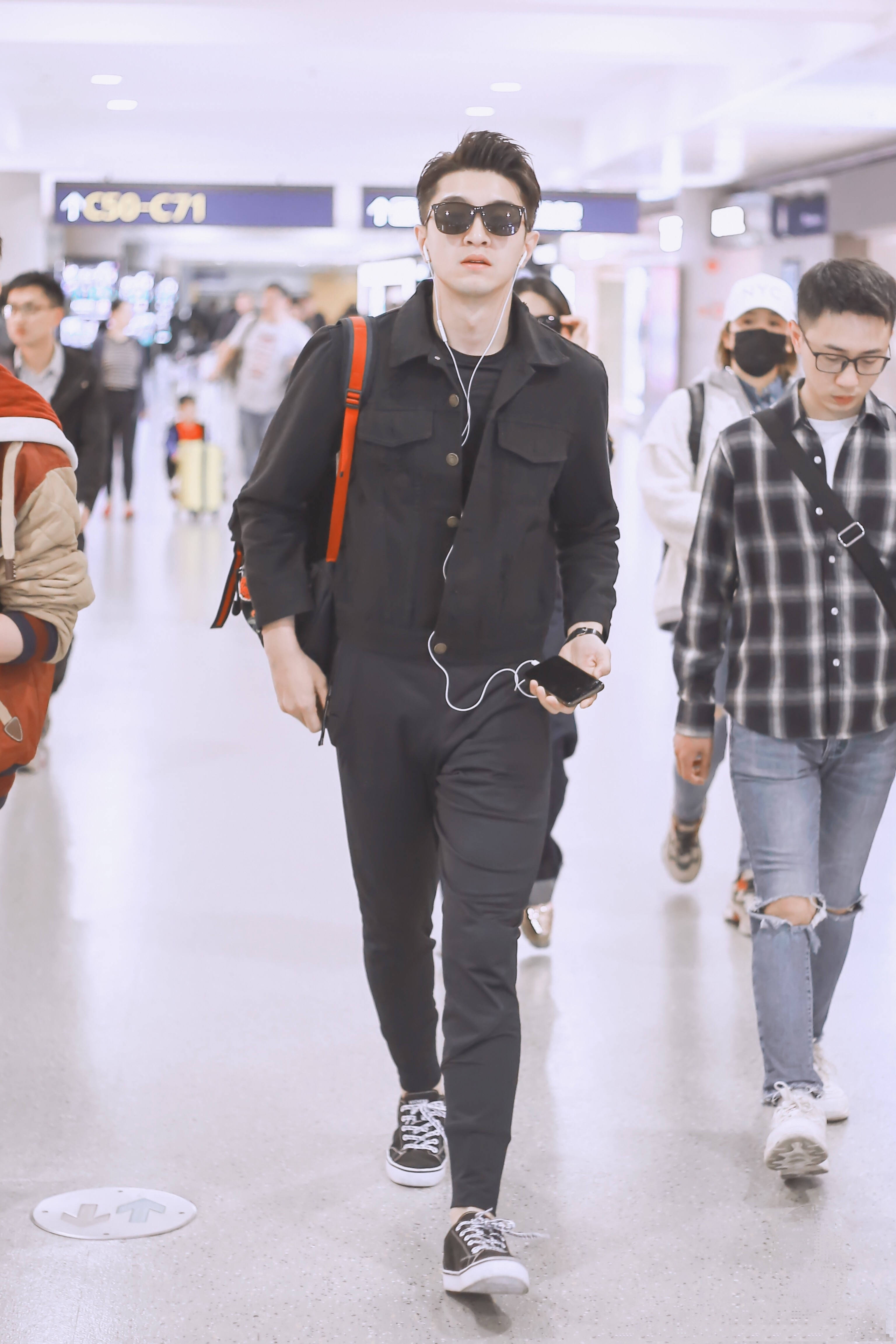 斯凯奇小红帽联名,斯凯奇联名款linefriends