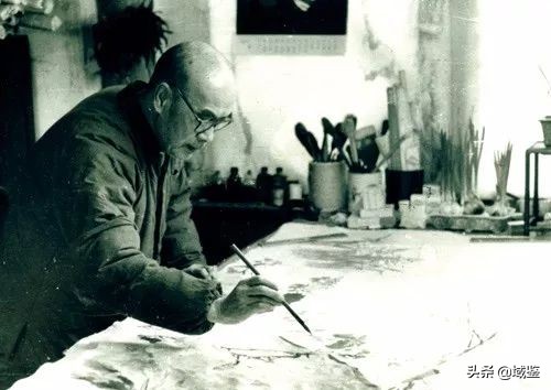 齐白石的画一平尺多少钱,长30厘米的齐白石画多少钱