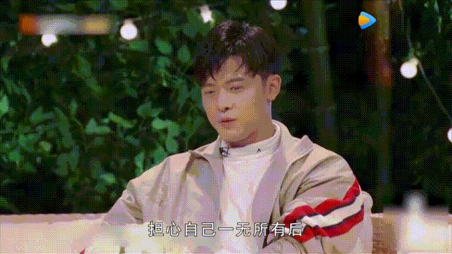 “结婚30年，我睡地上她睡床”，多少夫妻毁于各过各的