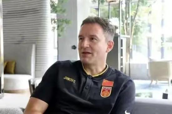 国足那方面弱怎么办,国足实力和业余球队比到底如何