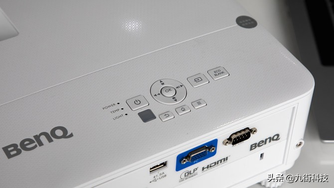 明基投影仪e520无线投屏,手机怎么投屏到明基685投影仪