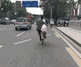 笑掉大牙的图片gif,表情包动态gif笑掉大牙