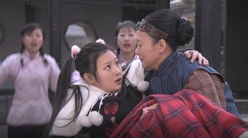 年轻女孩患怪病变成老太太,女子得怪病妙龄少女瞬间衰老