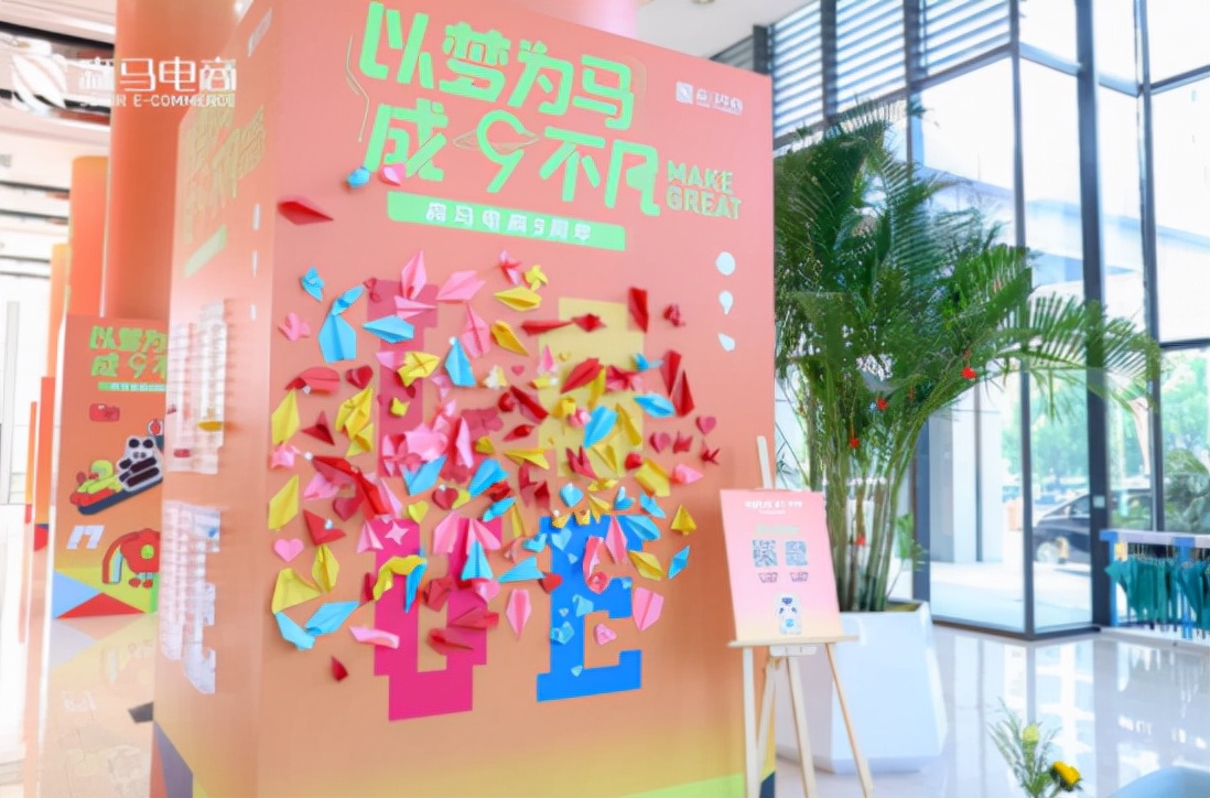 森马能够突出重围,立于国内服饰行业领先地位靠的是什么?