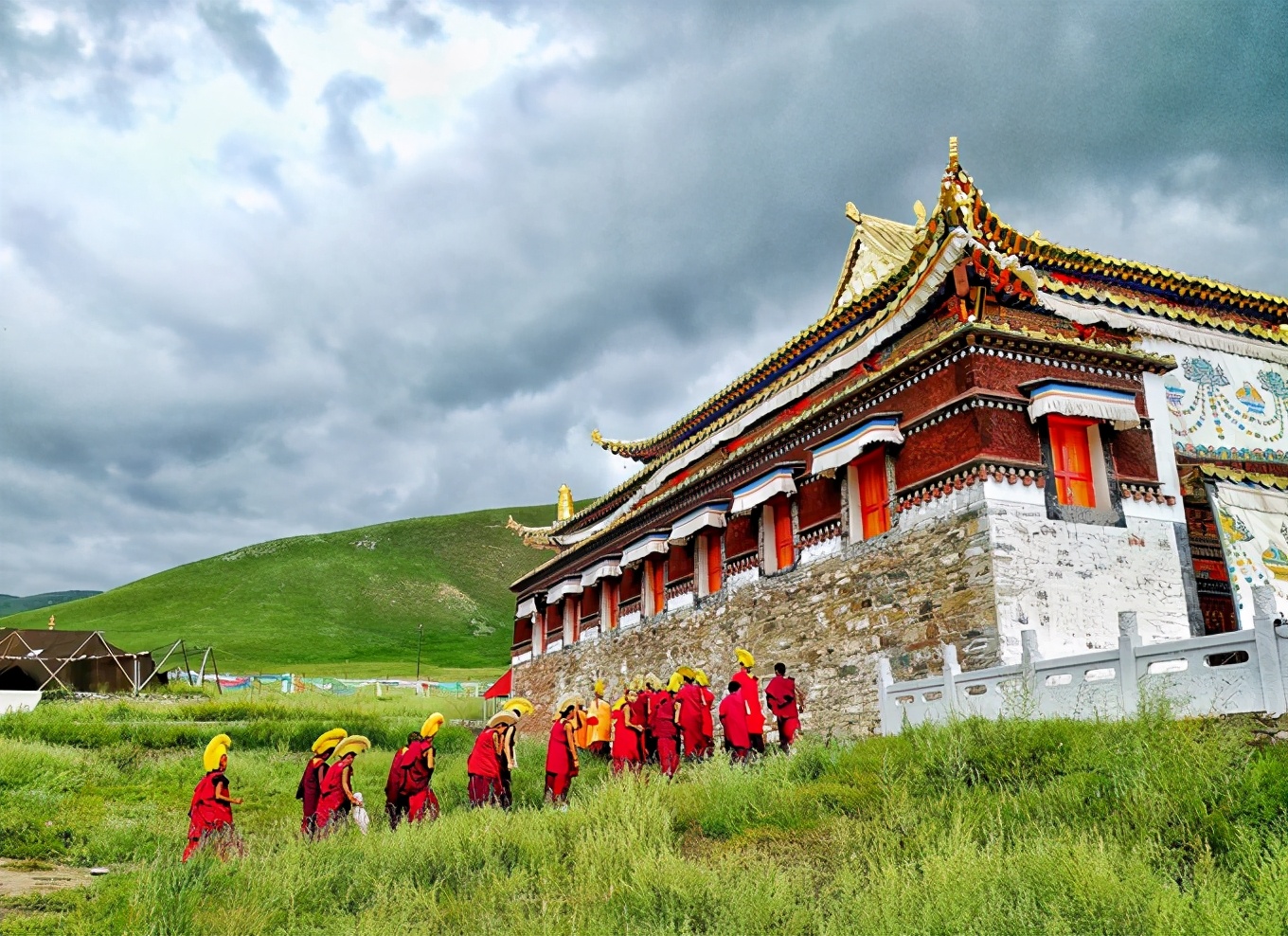 雅丹一日游最佳去处,水上雅丹游玩避坑