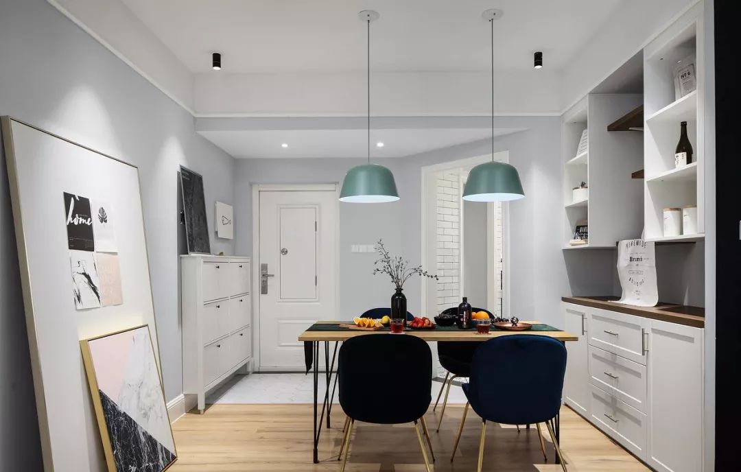 定制餐边柜子不显压抑,定制餐边柜留空