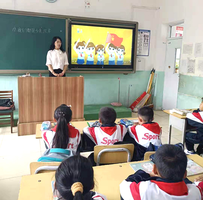礼赞百年逐梦远方——双塔区凌河小学创建特色品牌学校纪实